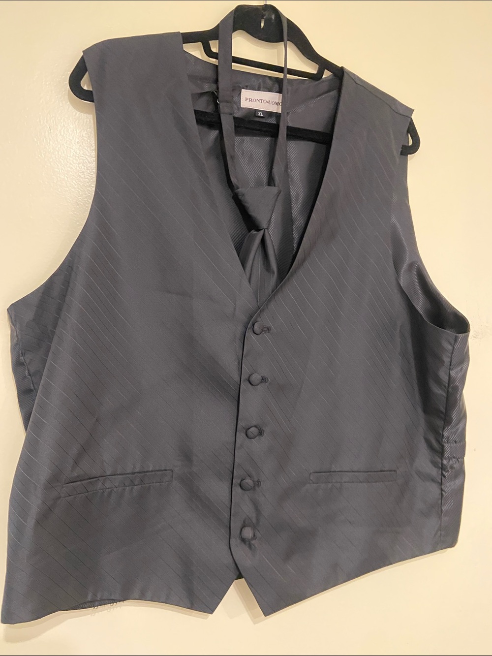 PRONTO UOMO Men's  black Pinstripe Vest tie and bow tie Like new size XL
